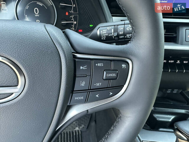 Лексус UX, об'ємом двигуна 2 л та пробігом 5 тис. км за 38200 $, фото 11 на Automoto.ua