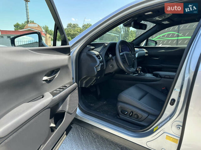 Лексус UX, об'ємом двигуна 2 л та пробігом 5 тис. км за 38200 $, фото 4 на Automoto.ua