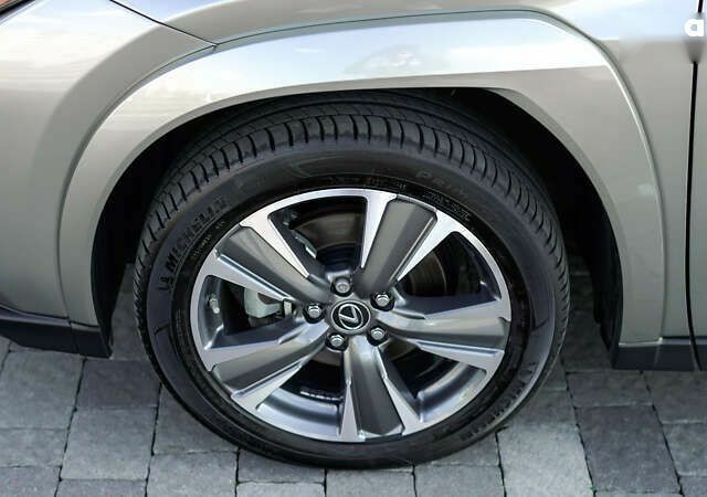 Лексус UX, объемом двигателя 0 л и пробегом 11 тыс. км за 39896 $, фото 13 на Automoto.ua