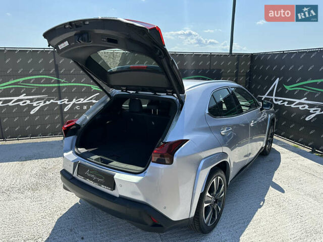 Лексус UX, об'ємом двигуна 2 л та пробігом 5 тис. км за 38200 $, фото 26 на Automoto.ua