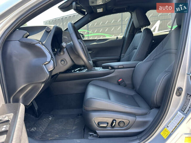 Лексус UX, об'ємом двигуна 2 л та пробігом 5 тис. км за 38200 $, фото 5 на Automoto.ua