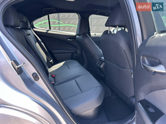 Лексус UX, об'ємом двигуна 2 л та пробігом 5 тис. км за 38200 $, фото 24 на Automoto.ua