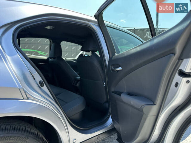 Лексус UX, об'ємом двигуна 2 л та пробігом 5 тис. км за 38200 $, фото 23 на Automoto.ua
