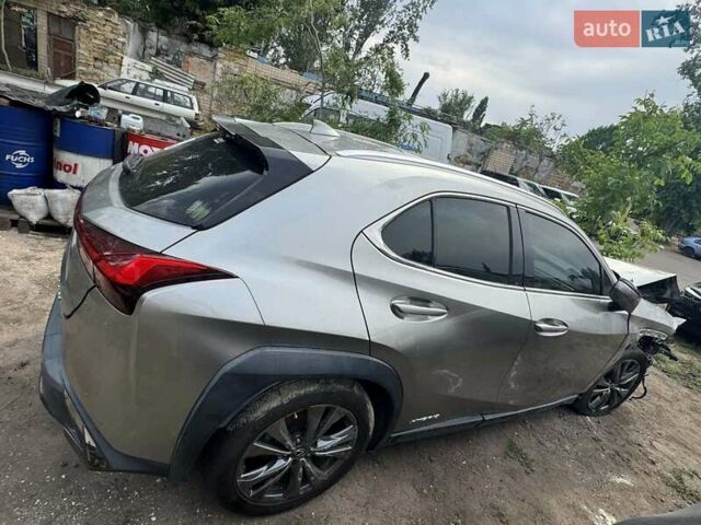 Серый Лексус UX, объемом двигателя 2 л и пробегом 62 тыс. км за 16999 $, фото 10 на Automoto.ua
