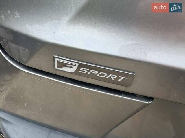 Серый Лексус UX, объемом двигателя 2 л и пробегом 62 тыс. км за 16999 $, фото 7 на Automoto.ua