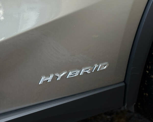 Сірий Лексус UX, об'ємом двигуна 1.99 л та пробігом 80 тис. км за 29000 $, фото 9 на Automoto.ua