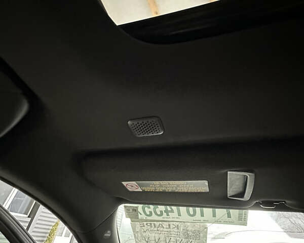 Серый Лексус UX, объемом двигателя 1.99 л и пробегом 99 тыс. км за 18500 $, фото 12 на Automoto.ua