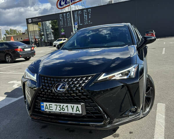 Серый Лексус UX, объемом двигателя 0 л и пробегом 55 тыс. км за 24500 $, фото 10 на Automoto.ua