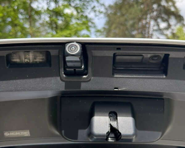 Сірий Лексус UX, об'ємом двигуна 1.99 л та пробігом 40 тис. км за 25500 $, фото 57 на Automoto.ua