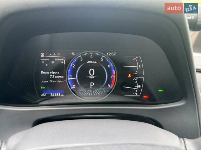 Сірий Лексус UX, об'ємом двигуна 1.99 л та пробігом 40 тис. км за 25500 $, фото 23 на Automoto.ua