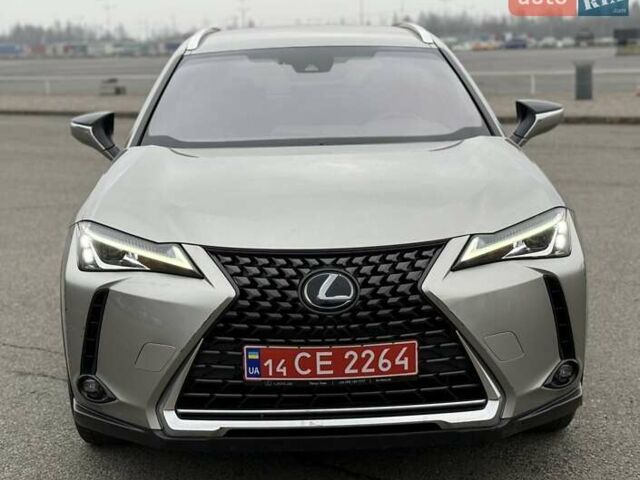 Серый Лексус UX, объемом двигателя 1.99 л и пробегом 68 тыс. км за 27800 $, фото 11 на Automoto.ua