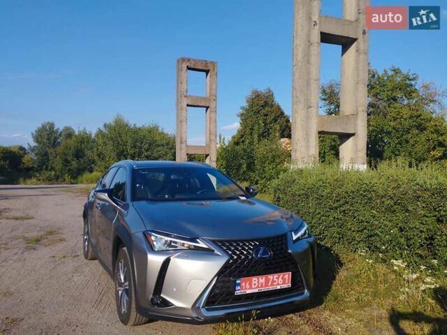 Сірий Лексус UX, об'ємом двигуна 0 л та пробігом 45 тис. км за 22699 $, фото 4 на Automoto.ua
