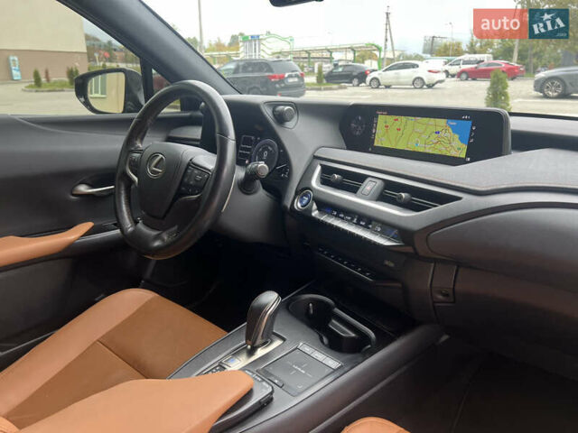 Сірий Лексус UX, об'ємом двигуна 0 л та пробігом 108 тис. км за 23500 $, фото 27 на Automoto.ua