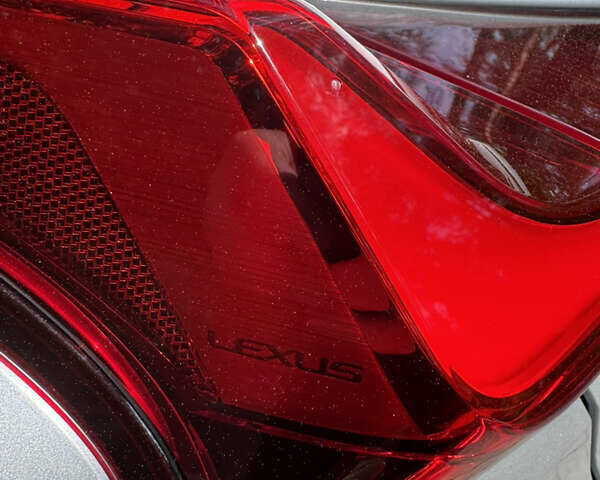 Сірий Лексус UX, об'ємом двигуна 1.99 л та пробігом 40 тис. км за 25500 $, фото 41 на Automoto.ua