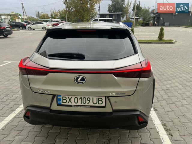 Сірий Лексус UX, об'ємом двигуна 0 л та пробігом 108 тис. км за 23500 $, фото 11 на Automoto.ua