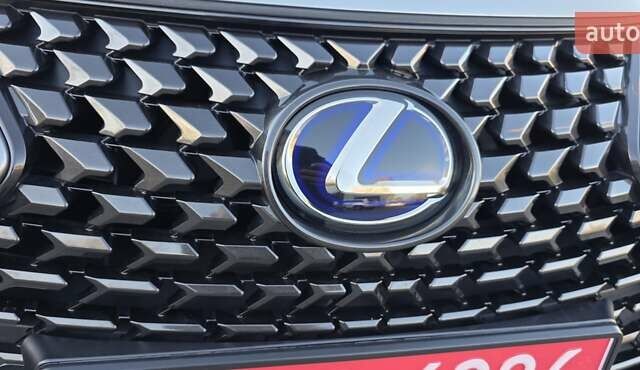 Серый Лексус UX, объемом двигателя 0 л и пробегом 84 тыс. км за 23800 $, фото 46 на Automoto.ua