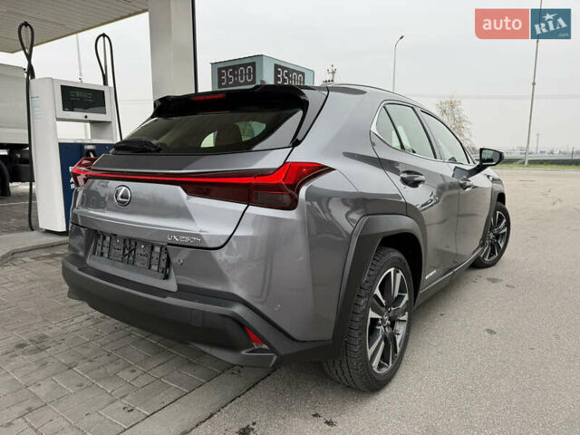 Серый Лексус UX, объемом двигателя 2 л и пробегом 17 тыс. км за 29999 $, фото 9 на Automoto.ua