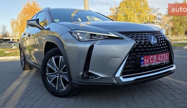 Серый Лексус UX, объемом двигателя 0 л и пробегом 84 тыс. км за 23800 $, фото 33 на Automoto.ua