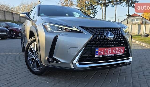 Серый Лексус UX, объемом двигателя 0 л и пробегом 84 тыс. км за 23800 $, фото 31 на Automoto.ua