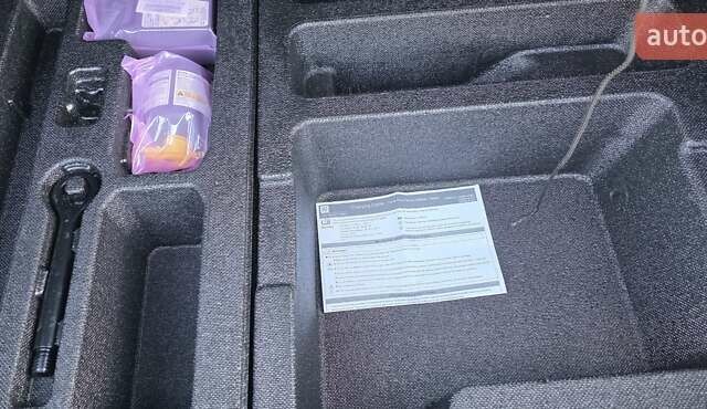 Серый Лексус UX, объемом двигателя 0 л и пробегом 84 тыс. км за 23800 $, фото 52 на Automoto.ua