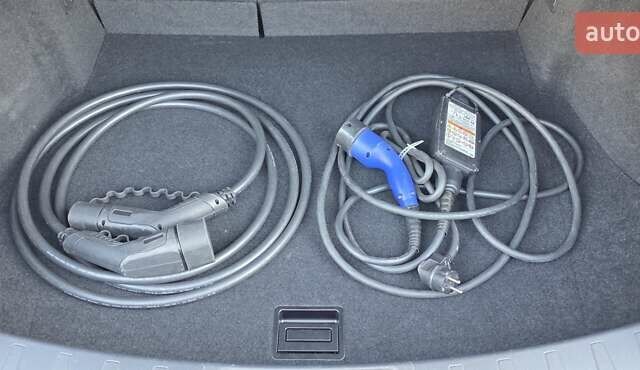 Серый Лексус UX, объемом двигателя 0 л и пробегом 84 тыс. км за 23800 $, фото 50 на Automoto.ua