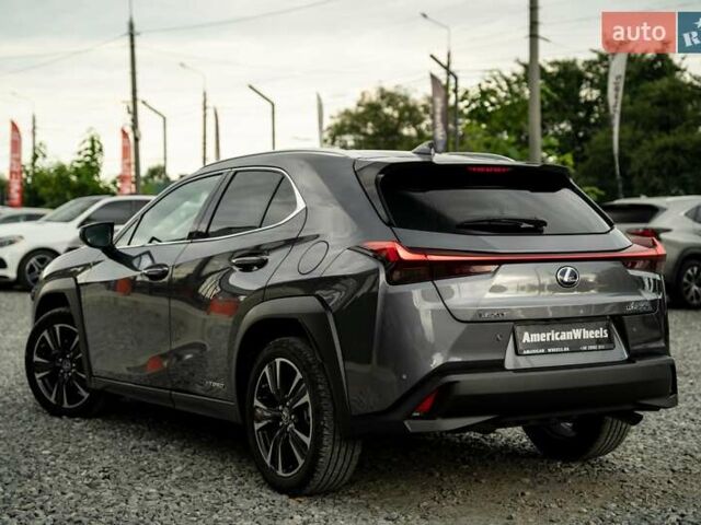 Сірий Лексус UX, об'ємом двигуна 2 л та пробігом 29 тис. км за 31900 $, фото 6 на Automoto.ua
