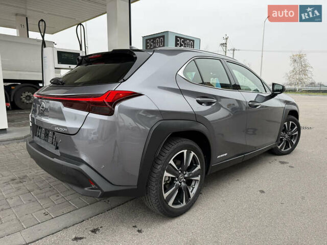Серый Лексус UX, объемом двигателя 2 л и пробегом 17 тыс. км за 29999 $, фото 8 на Automoto.ua