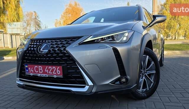 Серый Лексус UX, объемом двигателя 0 л и пробегом 84 тыс. км за 23800 $, фото 29 на Automoto.ua
