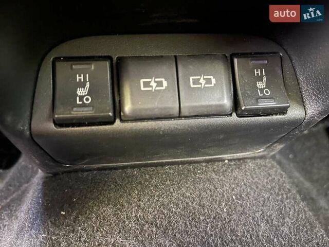 Сірий Лексус UX, об'ємом двигуна 0 л та пробігом 112 тис. км за 20900 $, фото 23 на Automoto.ua