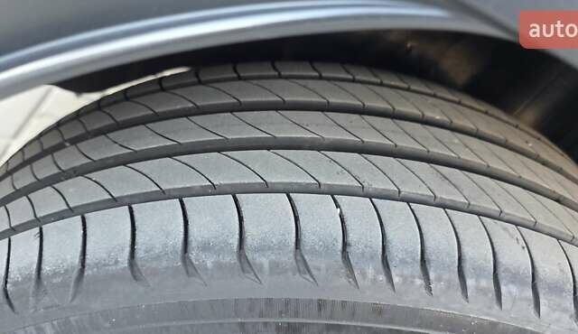 Серый Лексус UX, объемом двигателя 0 л и пробегом 84 тыс. км за 23800 $, фото 41 на Automoto.ua