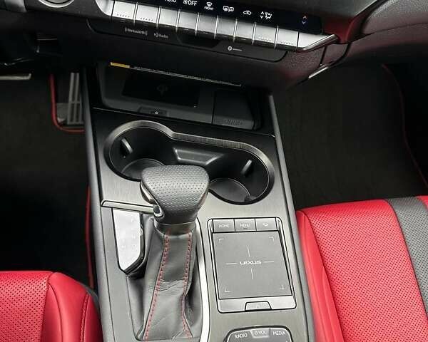 Сірий Лексус UX, об'ємом двигуна 1.99 л та пробігом 23 тис. км за 24200 $, фото 18 на Automoto.ua
