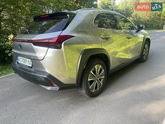 Сірий Лексус UX, об'ємом двигуна 0 л та пробігом 112 тис. км за 20900 $, фото 1 на Automoto.ua