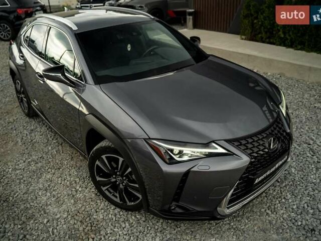 Сірий Лексус UX, об'ємом двигуна 2 л та пробігом 29 тис. км за 31900 $, фото 11 на Automoto.ua
