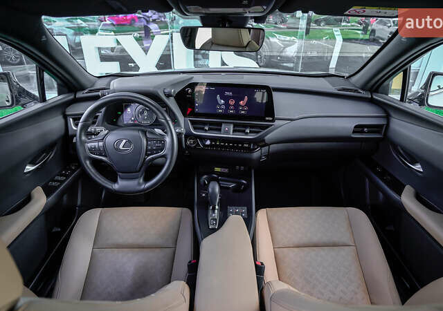 Серый Лексус UX, объемом двигателя 0 л и пробегом 11 тыс. км за 42411 $, фото 7 на Automoto.ua