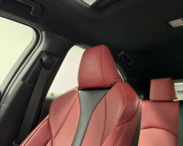 Синий Лексус UX, объемом двигателя 1.99 л и пробегом 40 тыс. км за 29500 $, фото 38 на Automoto.ua