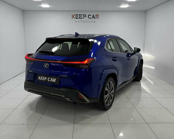 Синий Лексус UX, объемом двигателя 1.99 л и пробегом 40 тыс. км за 29500 $, фото 6 на Automoto.ua
