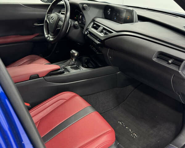 Синий Лексус UX, объемом двигателя 1.99 л и пробегом 40 тыс. км за 29500 $, фото 27 на Automoto.ua