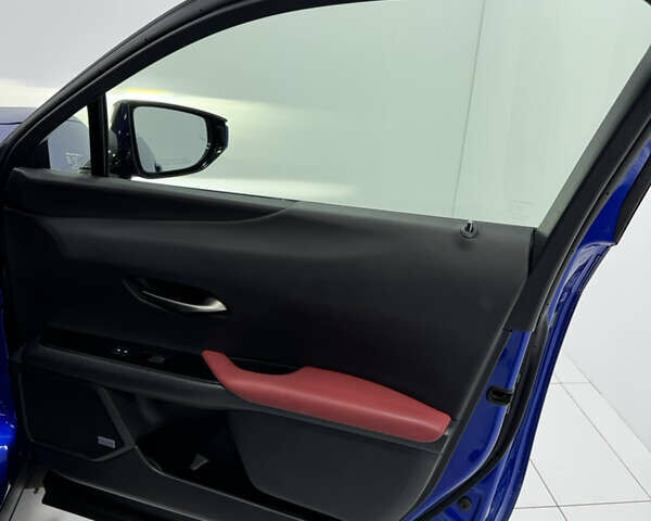 Синий Лексус UX, объемом двигателя 1.99 л и пробегом 40 тыс. км за 29500 $, фото 26 на Automoto.ua