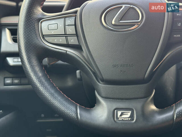 Синий Лексус UX, объемом двигателя 2 л и пробегом 93 тыс. км за 32000 $, фото 22 на Automoto.ua