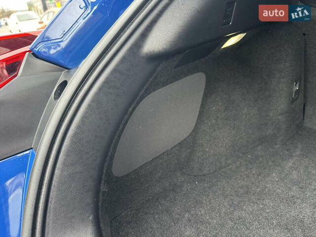 Синій Лексус UX, об'ємом двигуна 0 л та пробігом 54 тис. км за 21900 $, фото 19 на Automoto.ua