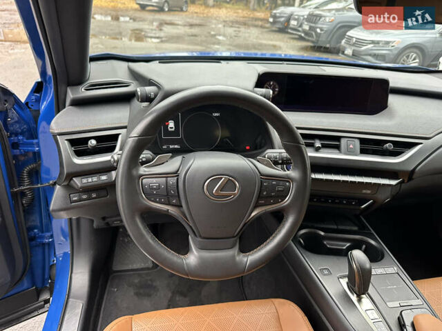Синій Лексус UX, об'ємом двигуна 0 л та пробігом 54 тис. км за 21900 $, фото 31 на Automoto.ua