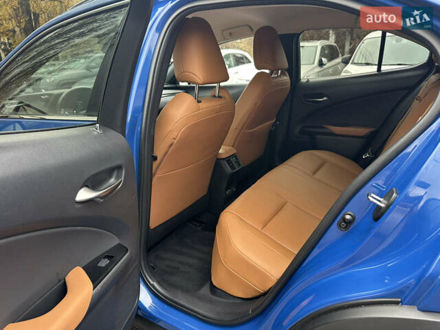 Синій Лексус UX, об'ємом двигуна 0 л та пробігом 54 тис. км за 21900 $, фото 22 на Automoto.ua