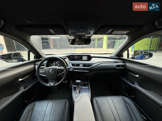 Синий Лексус UX, объемом двигателя 2 л и пробегом 93 тыс. км за 32000 $, фото 21 на Automoto.ua