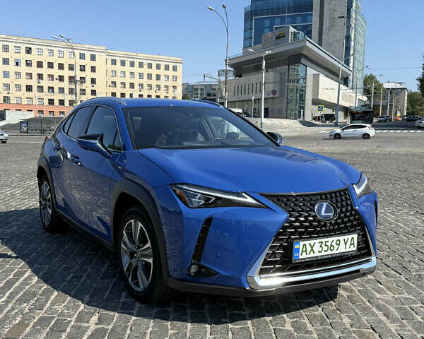 Синий Лексус UX, объемом двигателя 0 л и пробегом 20 тыс. км за 25500 $, фото 1 на Automoto.ua