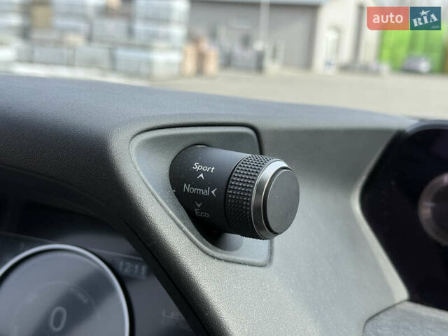 Синій Лексус UX, об'ємом двигуна 0 л та пробігом 38 тис. км за 22200 $, фото 59 на Automoto.ua