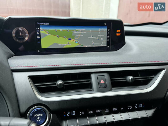 Синій Лексус UX, об'ємом двигуна 1.99 л та пробігом 93 тис. км за 30000 $, фото 16 на Automoto.ua