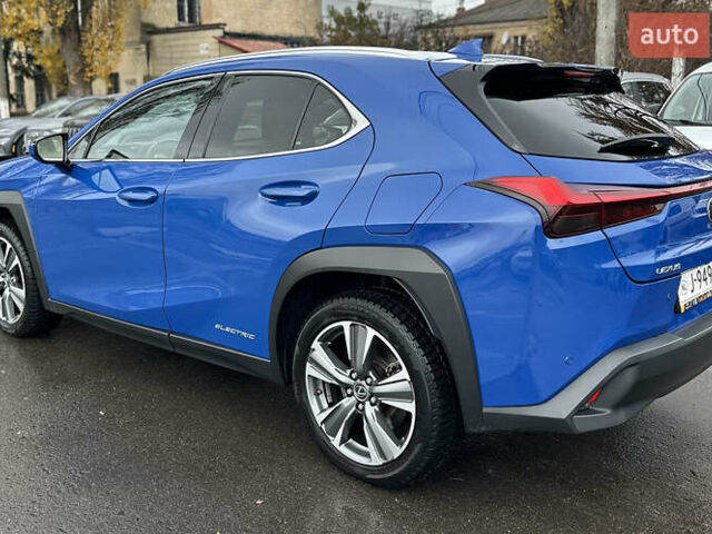 Синій Лексус UX, об'ємом двигуна 0 л та пробігом 54 тис. км за 21900 $, фото 3 на Automoto.ua