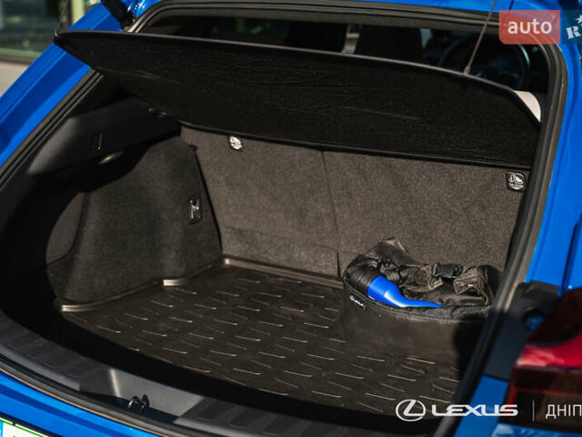 Синій Лексус UX, об'ємом двигуна 0 л та пробігом 5 тис. км за 36930 $, фото 34 на Automoto.ua