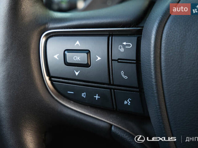 Синій Лексус UX, об'ємом двигуна 0 л та пробігом 5 тис. км за 36930 $, фото 19 на Automoto.ua