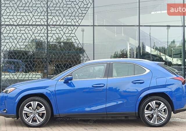 Синий Лексус UX, объемом двигателя 0 л и пробегом 3 тыс. км за 43095 $, фото 2 на Automoto.ua
